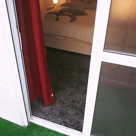 Aperol Guest house *